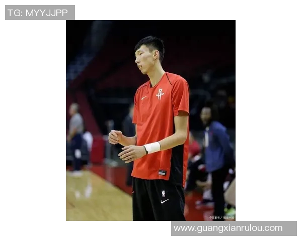 周琦加盟NBA球队后表现出色运动实力备受瞩目