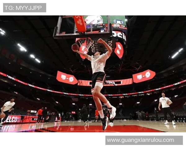 开拓者主控发威独揽三双,带领球队逆转取得胜利