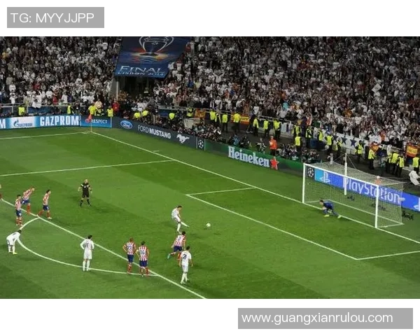 皇马击败马竞登顶西甲积分榜，C罗表现出色，荣耀再现